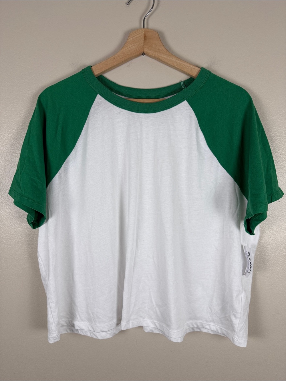 Old Navy White Tee with Green Raglan Sleeves. XL NEW